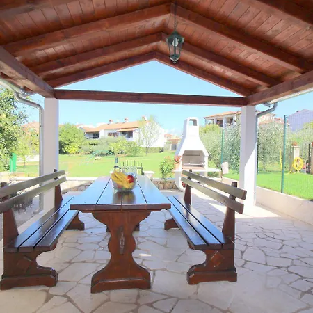 Malerisches, Hundefreundliches Nur 400 Meter Zum Mit Bbq, Babybett Casa vacanze Porec